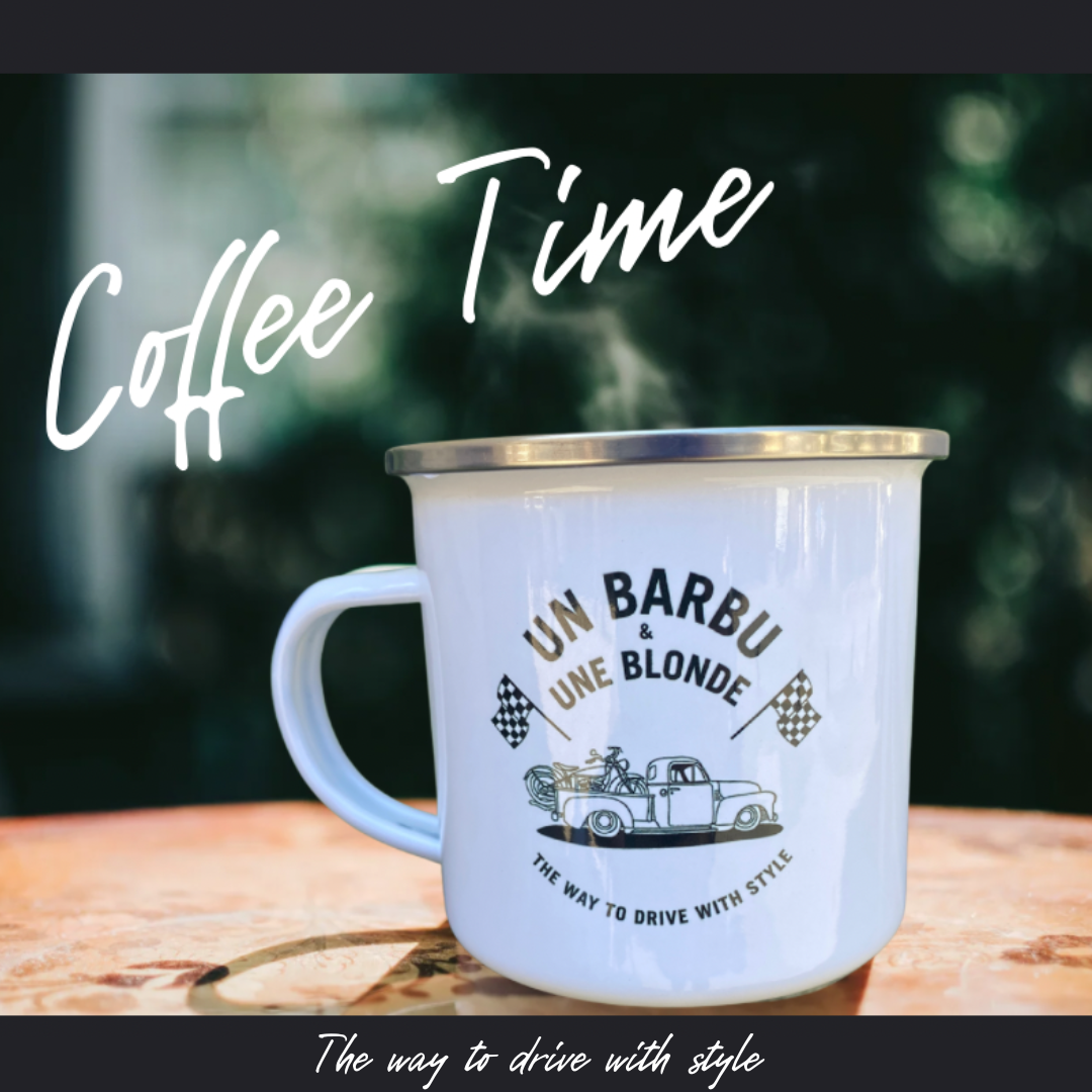 Mug Métal blanc – Un Barbu et Une Blonde