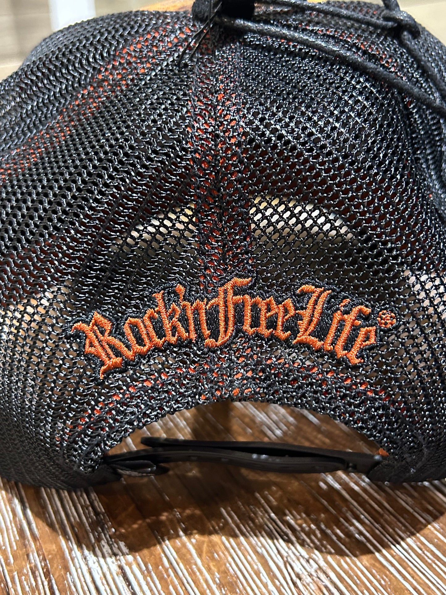 Casquette Rock’nFreeLife KEEP ON ROLLING N°270 Édition Limitée | Un Barbu et Une Blonde