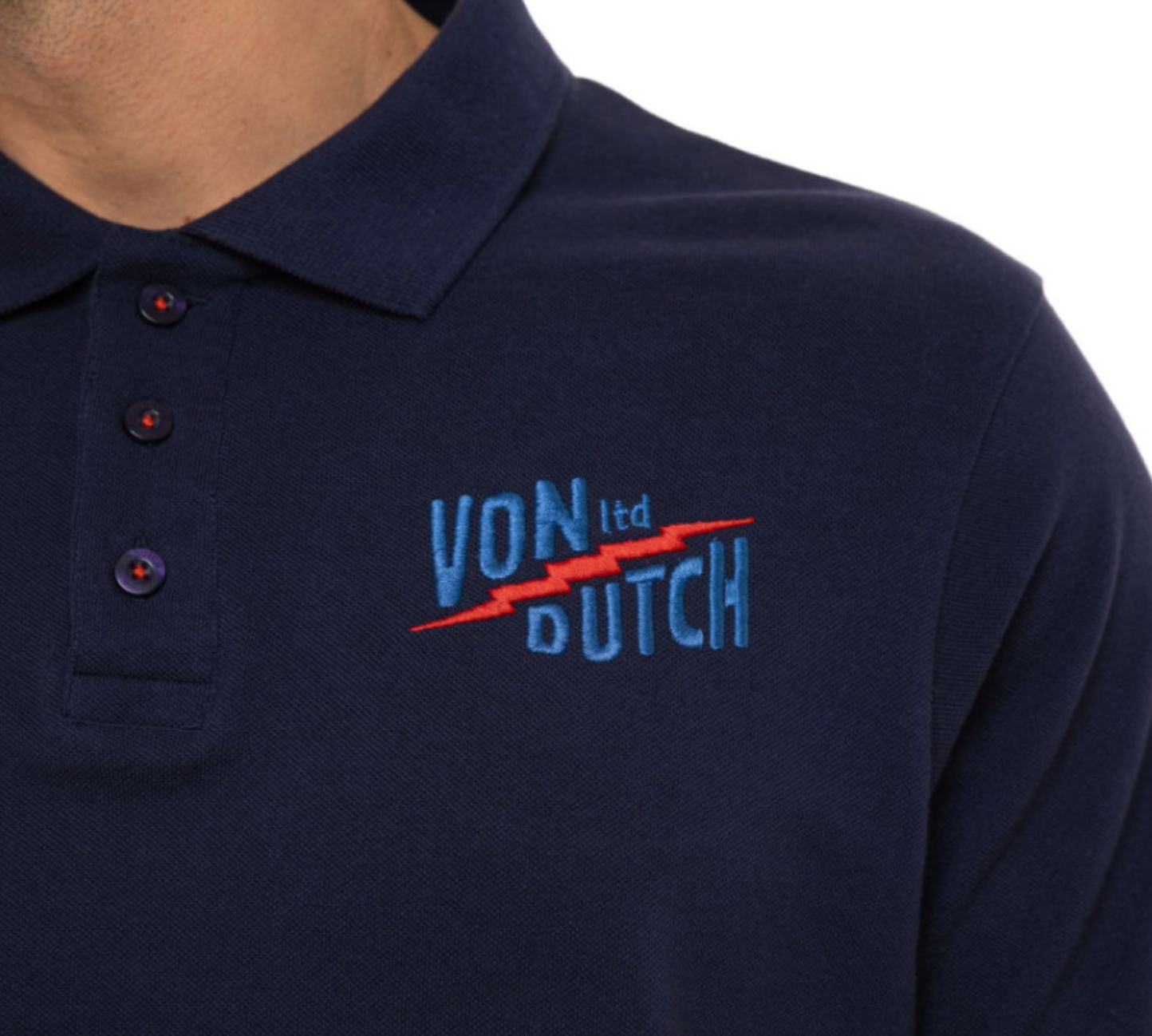 Polo homme Von Dutch bleu marine – Muscle Cars | Un Barbu et Une Blonde