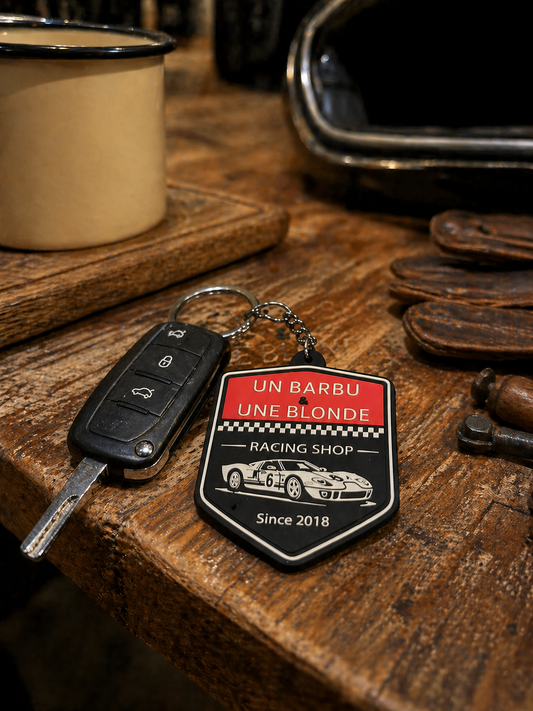 Porte-clé Un Barbu et Une Blonde  – Style Vintage Automobile
