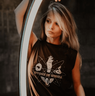 T-shirt Wildust Sisters WITCHES Vêtements
