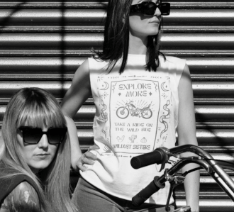 T-shirt Wildust Sisters EXPLORE Vêtements
